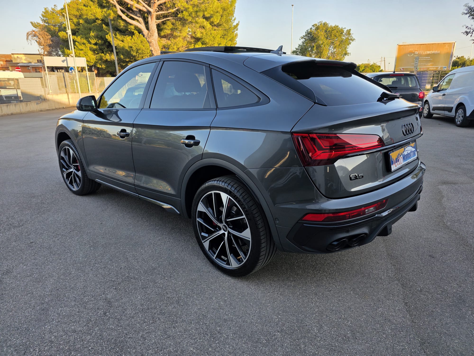 AUDI Q5 SPORTBACK S-LINE EDITION CON TETTO APRIBILE