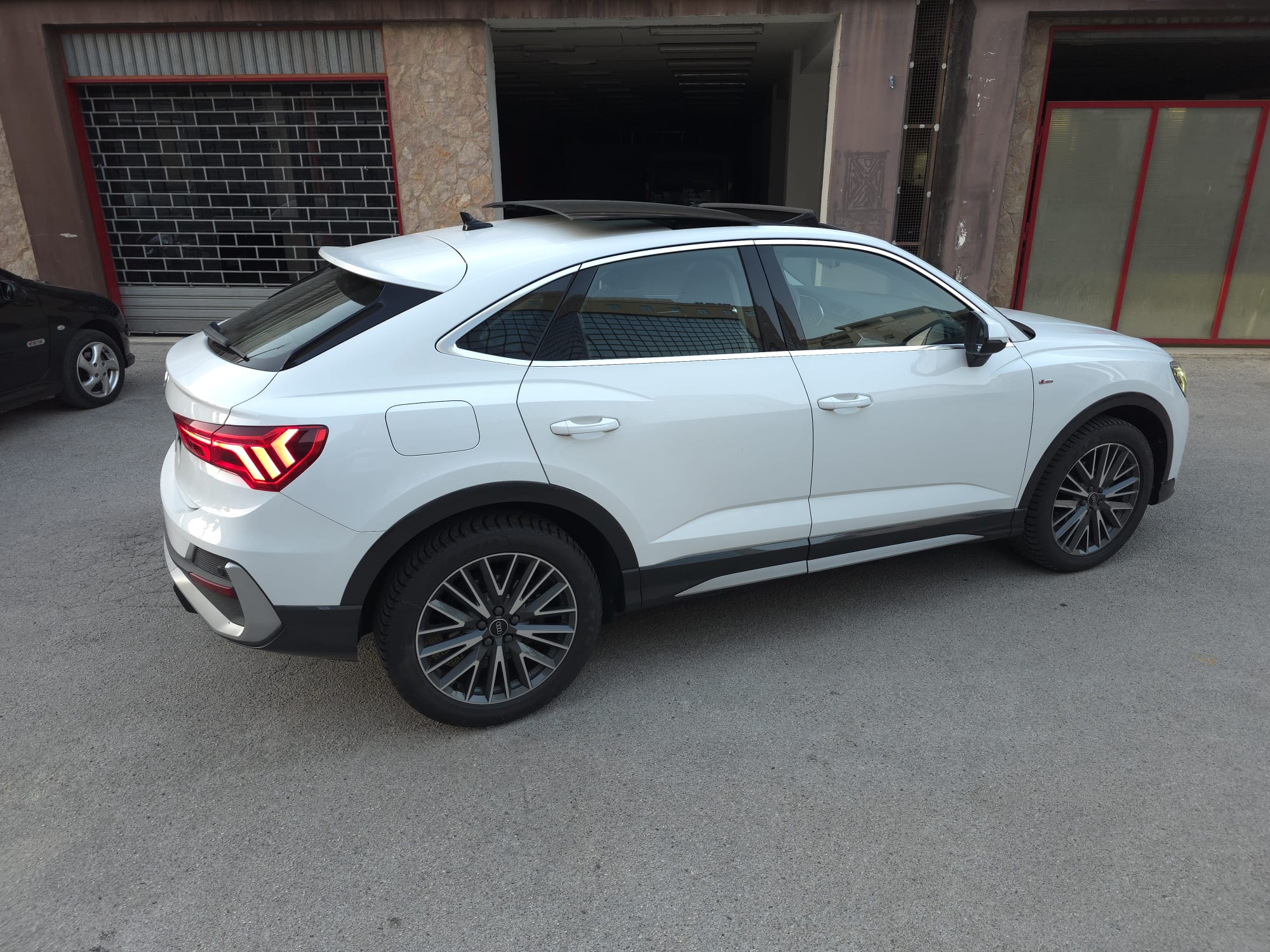 AUDI Q3 SPORTBACK TETTO APRIBILE 147000KM